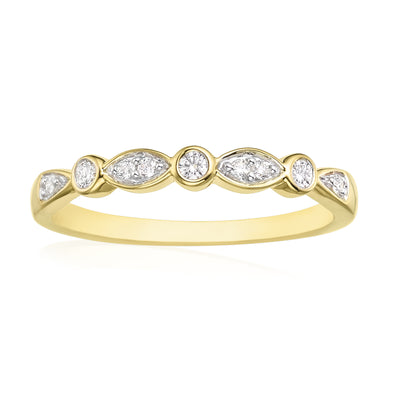 9ct Yellow Gold Round Brilliant Cut with 0.15 CARAT tw of Diamonds Ring