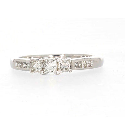 9ct White Gold Princess & Round Brilliant Cut with 1/2 CARAT tw of Diamonds Ring