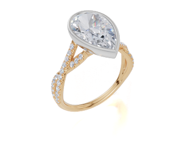 18ct Yellow Gold Pear Cut 3.30 Carat tw of  Diamonds Ring
