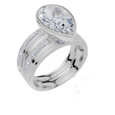 18ct White Gold Pear Cut 3.36 Carat tw of  Diamonds Ring and 18ct White Gold 0.32 Carat tw of   Diamonds Band