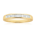 18ct Yellow Gold Round Brilliant Cut with 1/4 Carat tw of Diamonds Ring