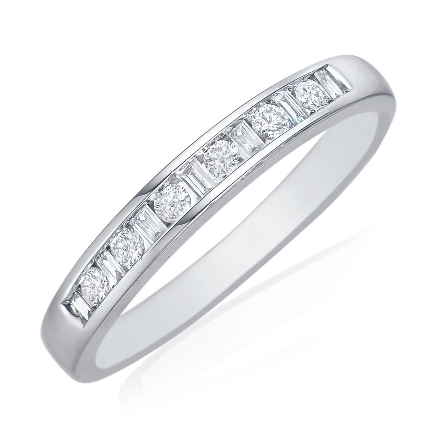 18ct White Gold with Round and Baguette Cut 0.25 Carat tw of Diamonds Wedding Band