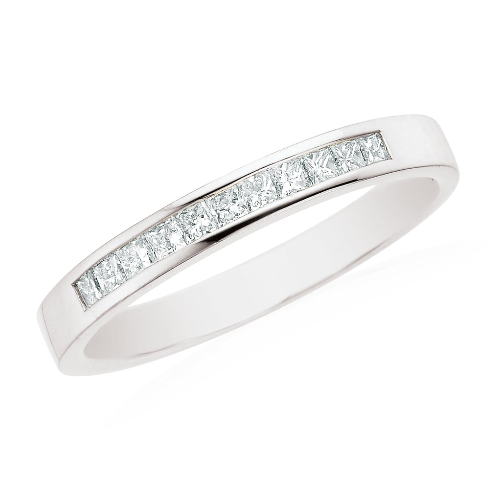 9ct White Gold with Princess Cut 1 4 CARAT tw of Diamonds Wedding